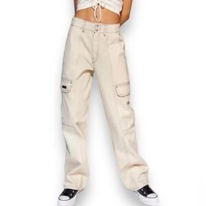BDG Urban Outfitters Y2K Relaxed Skate Beige Women’s Cargo Jean Size 27